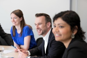 People in meetingsBlue or royal blue blousePeople sitting at a table or conference tablePhoto_RGB_R_NL_JA_D2_01847